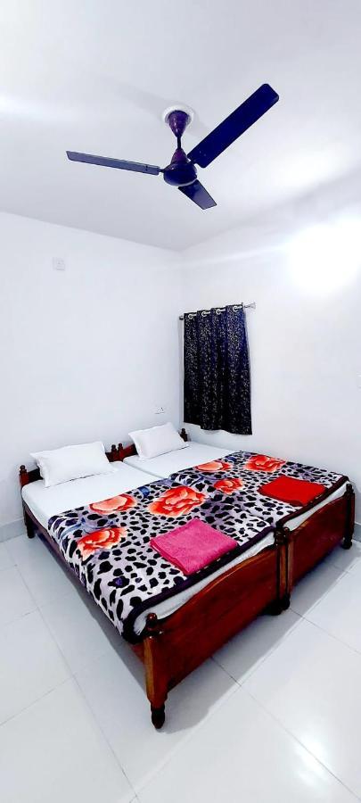 Nilam Guest House 菩提伽耶 外观 照片