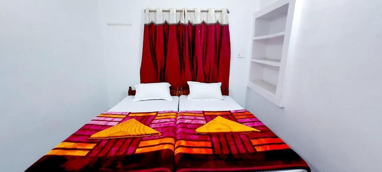 Nilam Guest House 菩提伽耶 外观 照片